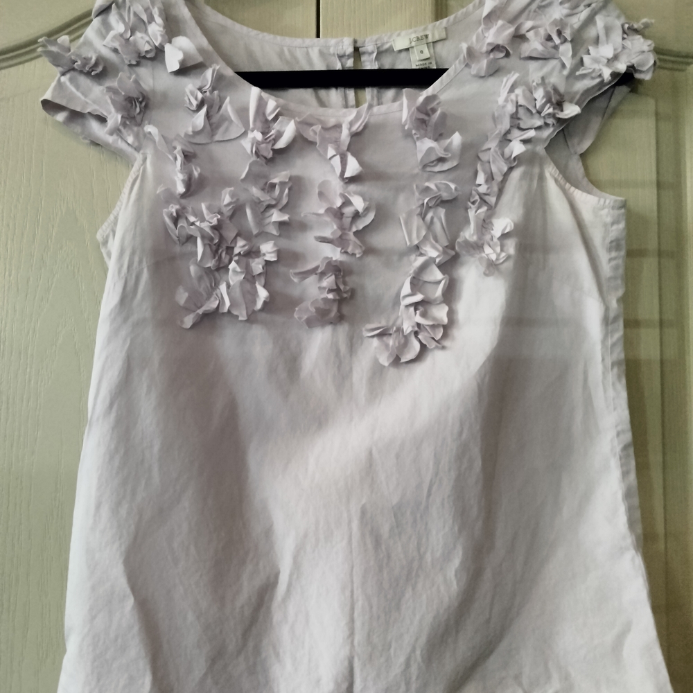 Lavender Sleeveless Top with Floral Accents